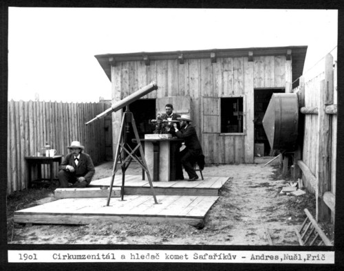 Cirkumzenitál a hledač komet, 1901